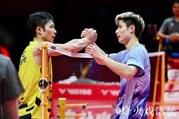 石宇奇2-1战胜周天成 两连胜挺进总决赛四强